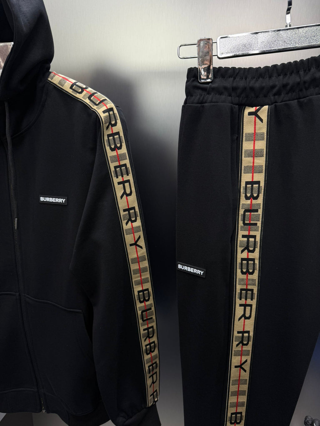 Burbrry Siyah İthal Takım