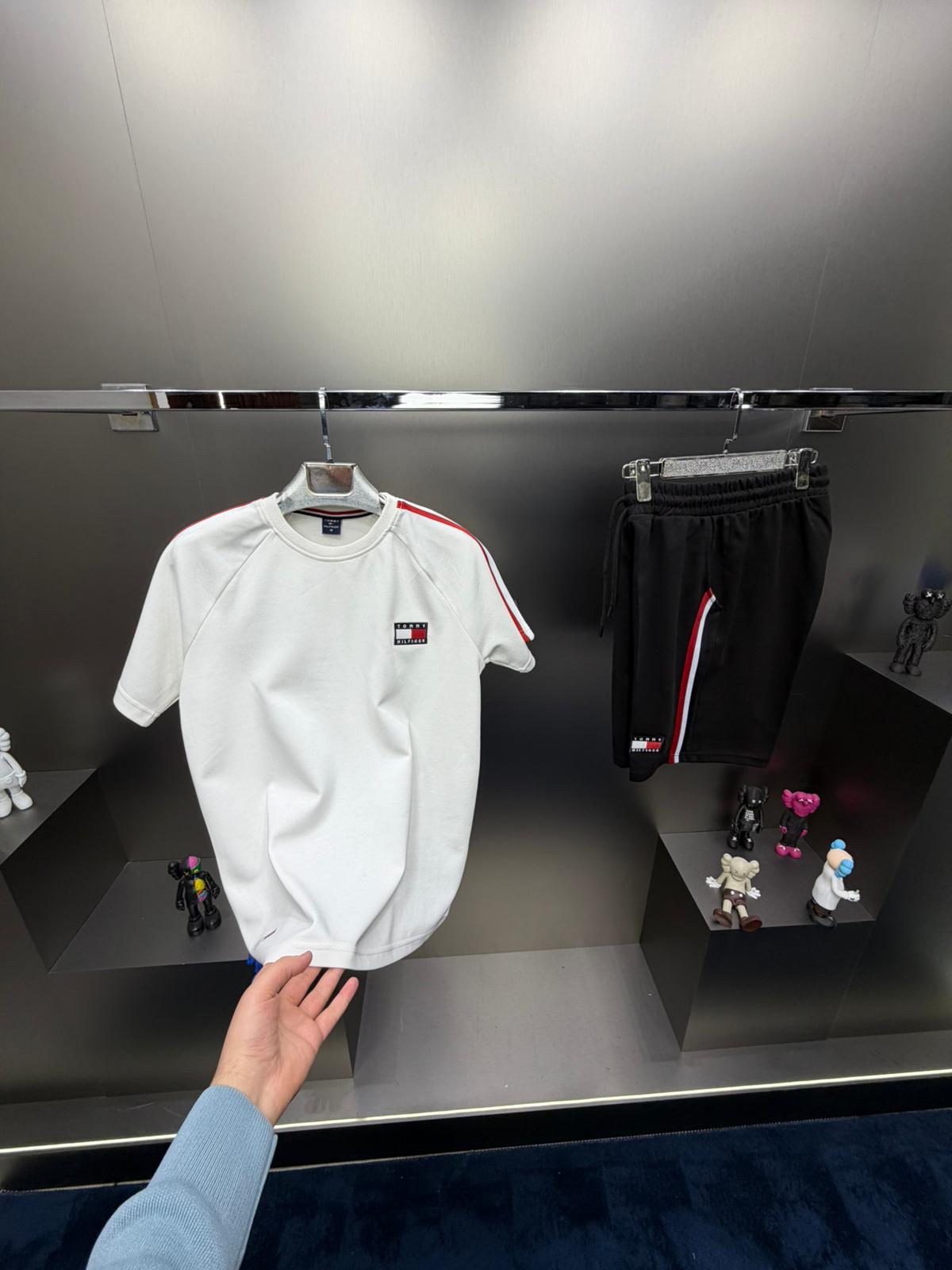 Tommy Hilfiger Beyaz İthal Şortlu Eşofman Takımı