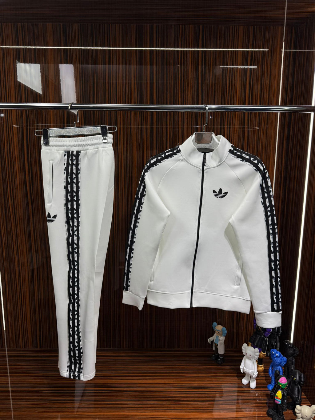 Adidas Beyaz İthal Eşofman Takımı