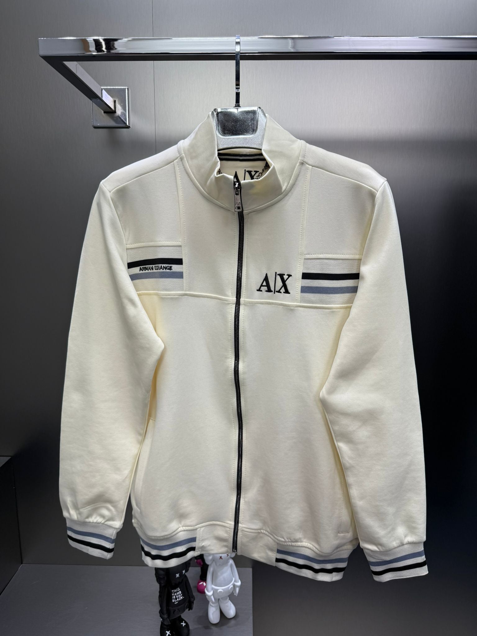 Armani Exchange Beyaz Şeritli İthal Eşofman Takımı