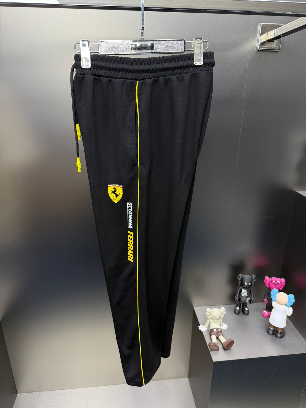 Puma Ferrari Beyaz Siyah İthal Yazlık Eşofman Takımı