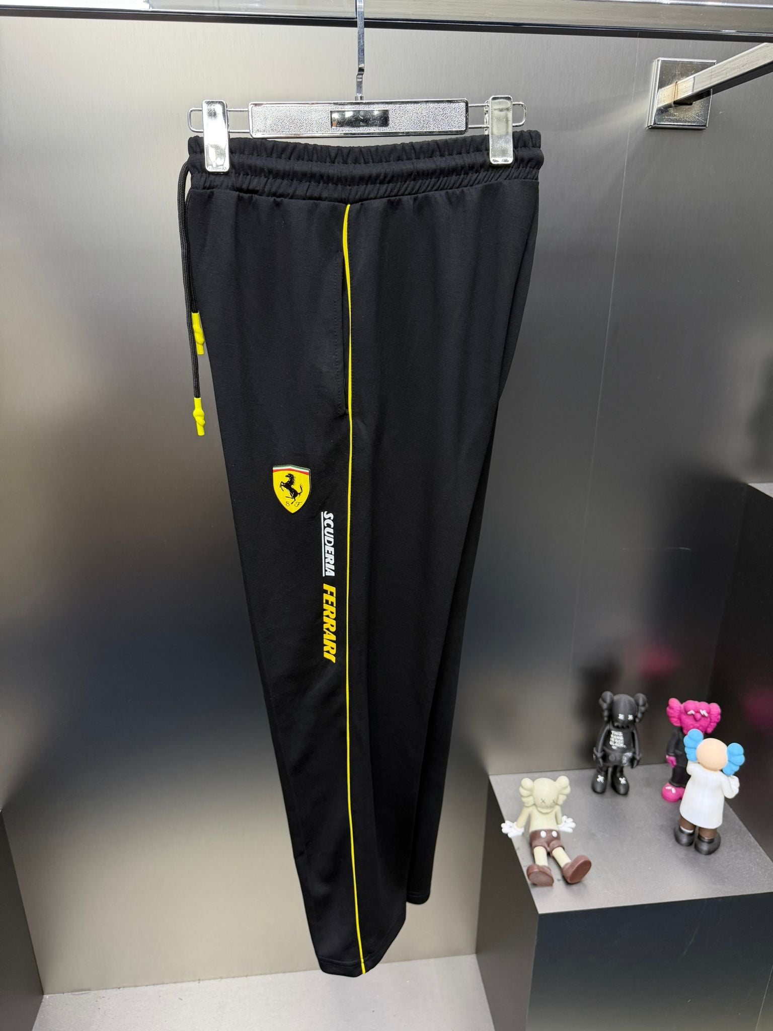 Puma Ferrari Beyaz Siyah İthal Yazlık Eşofman Takımı