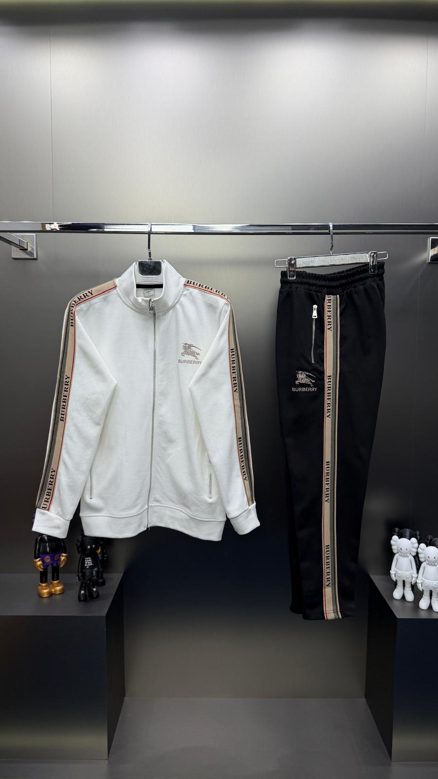 Burberry Siyah Beyaz İthal Eşofman Takımı