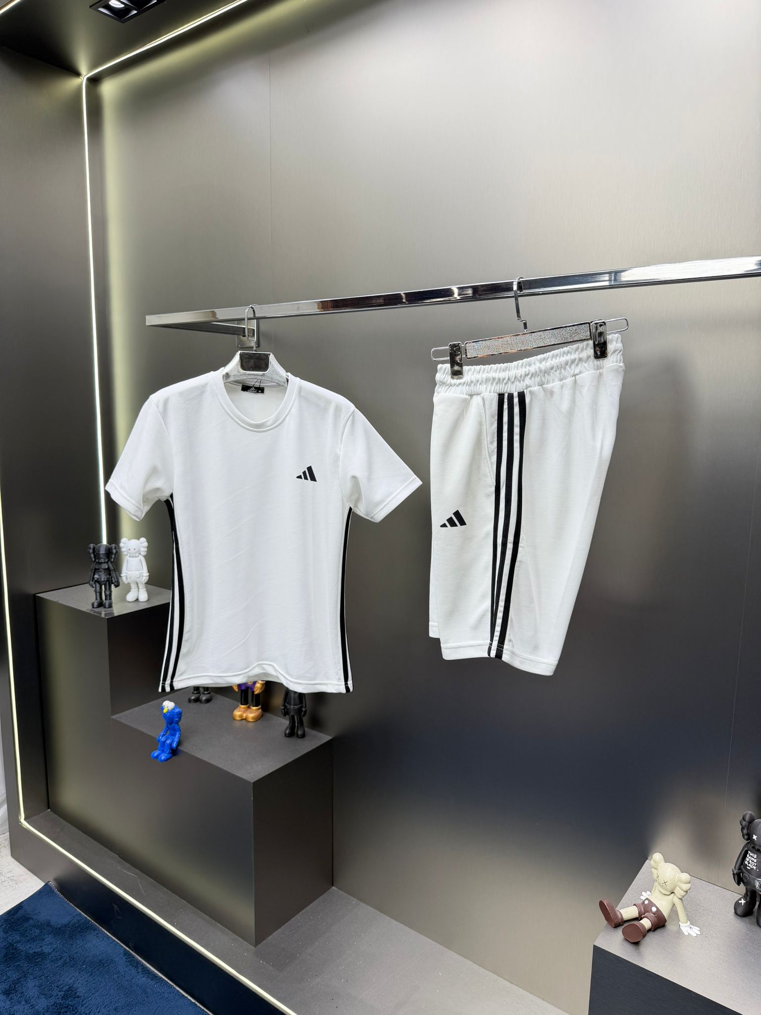 Adidas Beyaz İthal Şortlu Eşofman Takımı