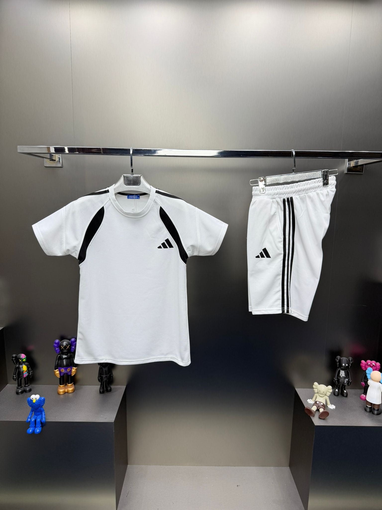 Adidas Beyaz İthal Şortlu Eşofman Takımı