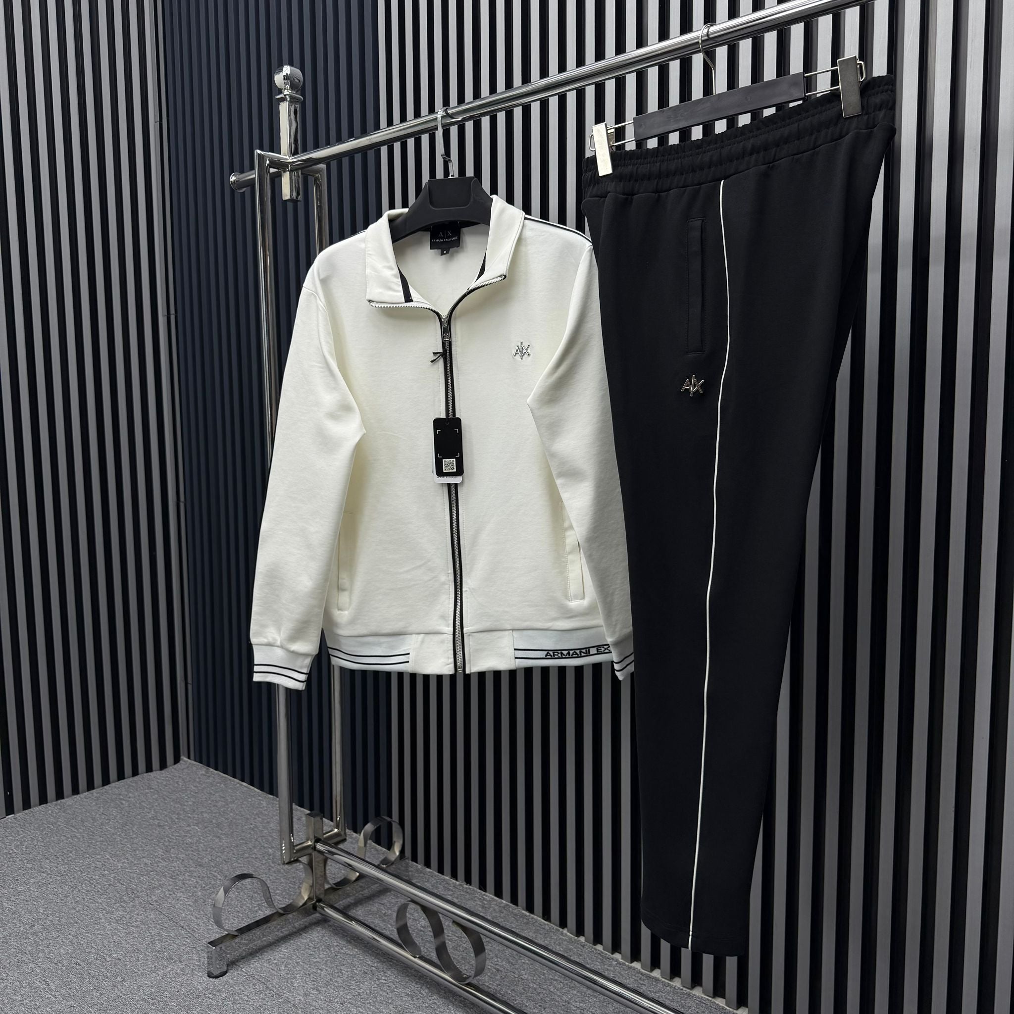 Armani Exchange Siyah Beyaz Eşofman Takım