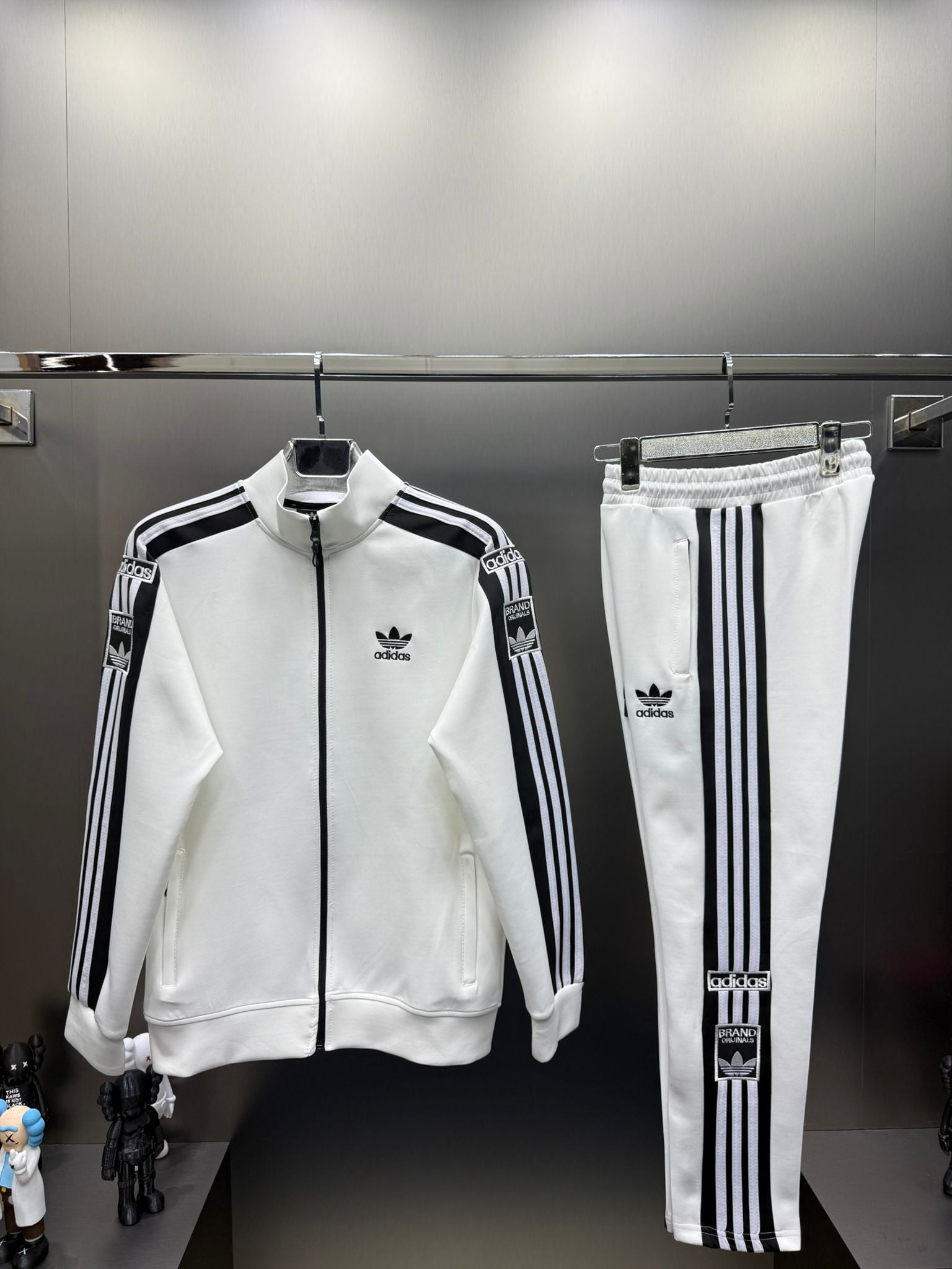 Ad!das Brand Beyaz İthal Eşofman Takımı