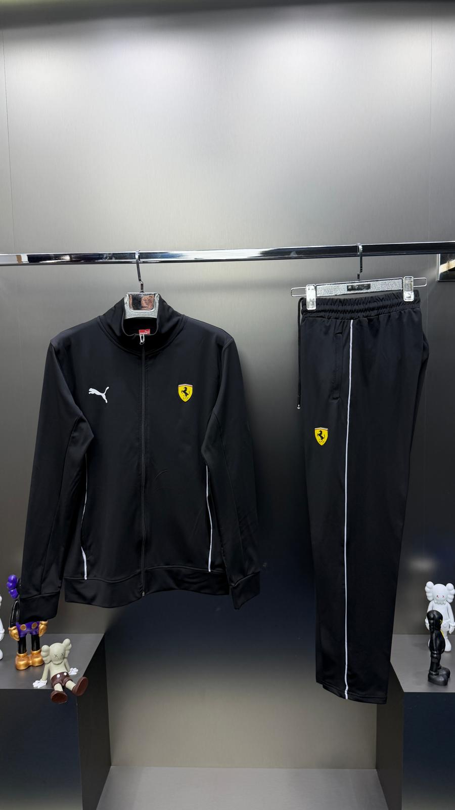 Ferrari Siyah İthal Eşofman Takımı