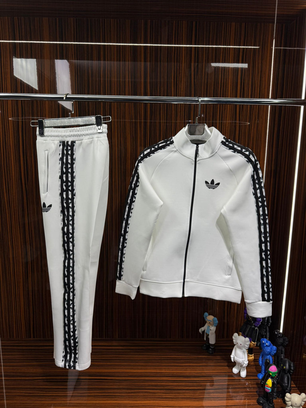 Adidas Beyaz İthal Eşofman Takımı