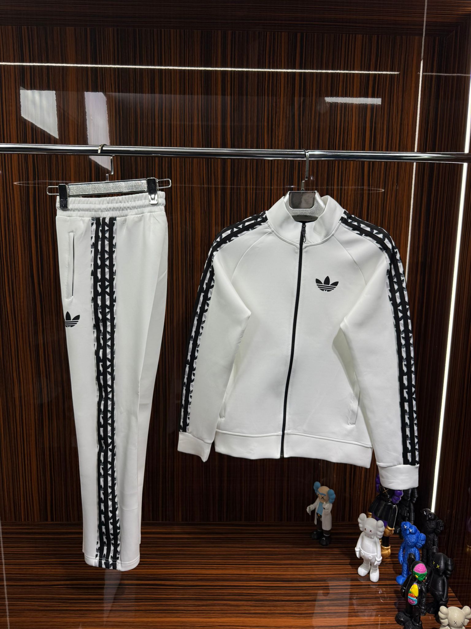 Adidas Beyaz İthal Eşofman Takımı